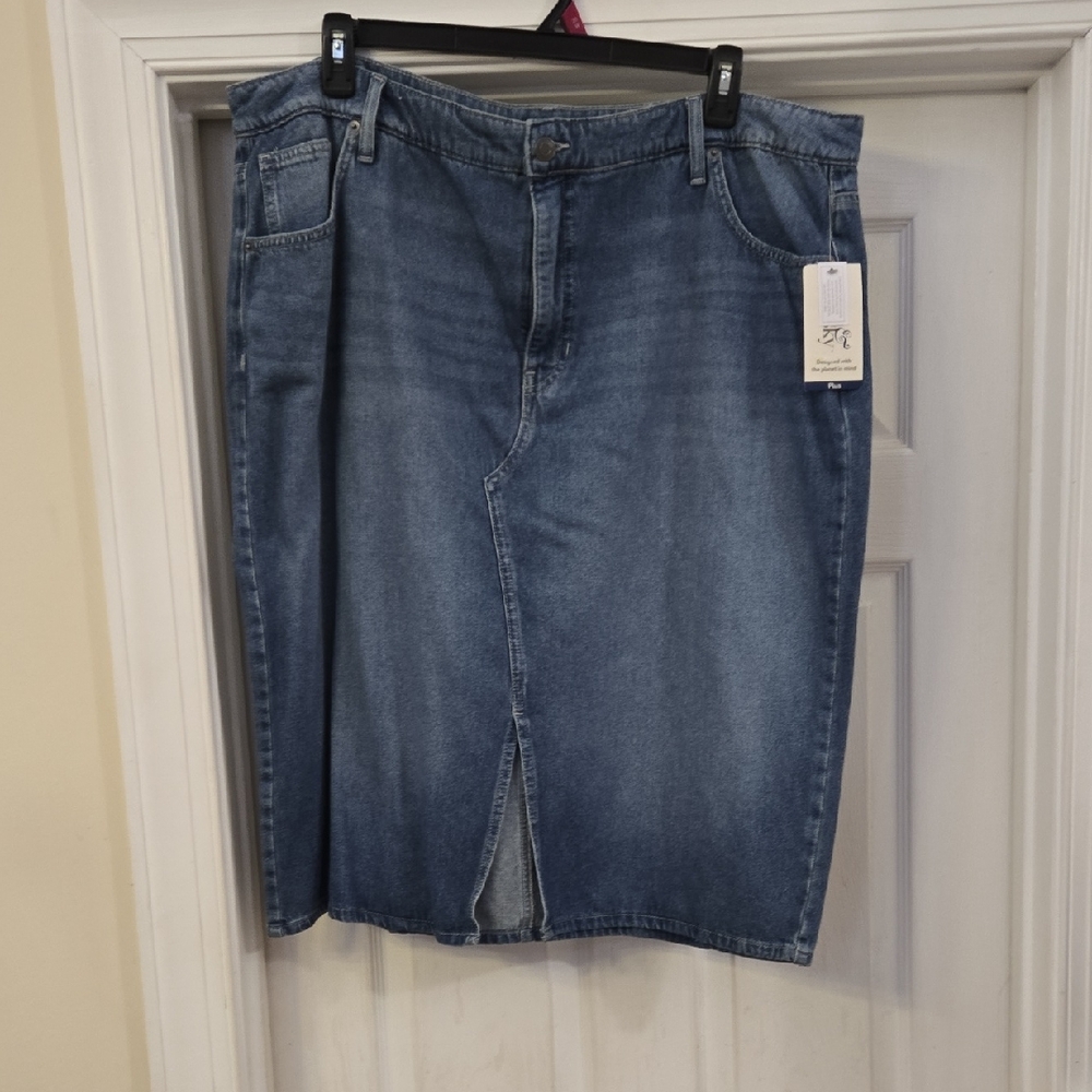 Terra & Sky Denim Midi Skirt in Medium Blue